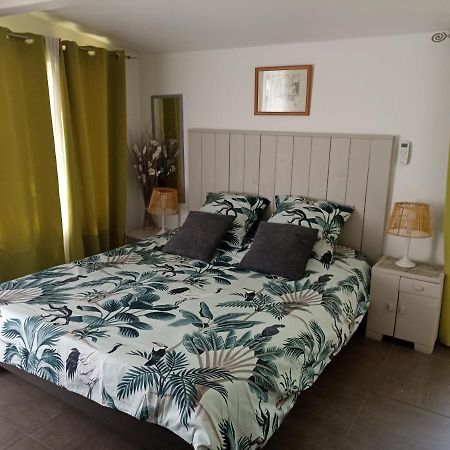 Chambre D'Hote - Mas Le Barret Arles Luaran gambar