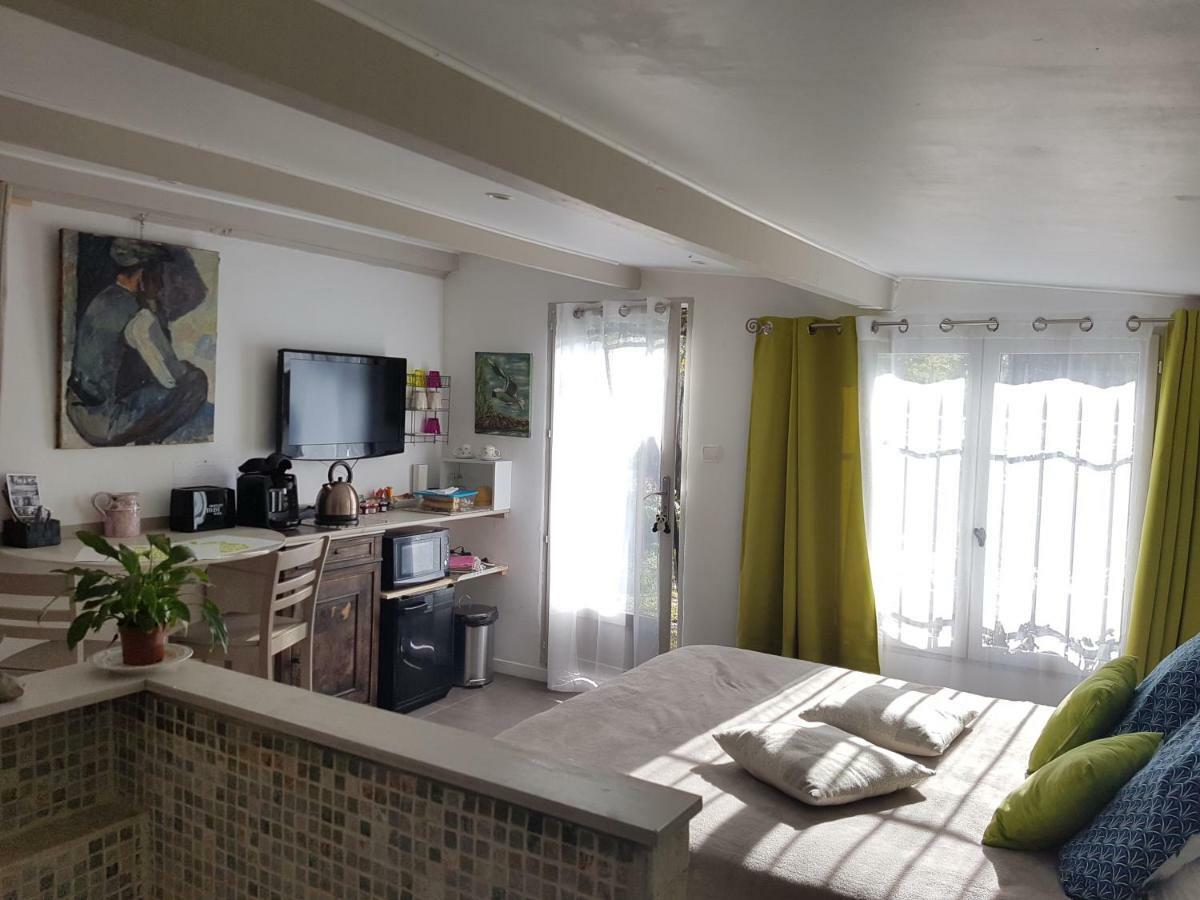 Chambre D'Hote - Mas Le Barret Arles Luaran gambar